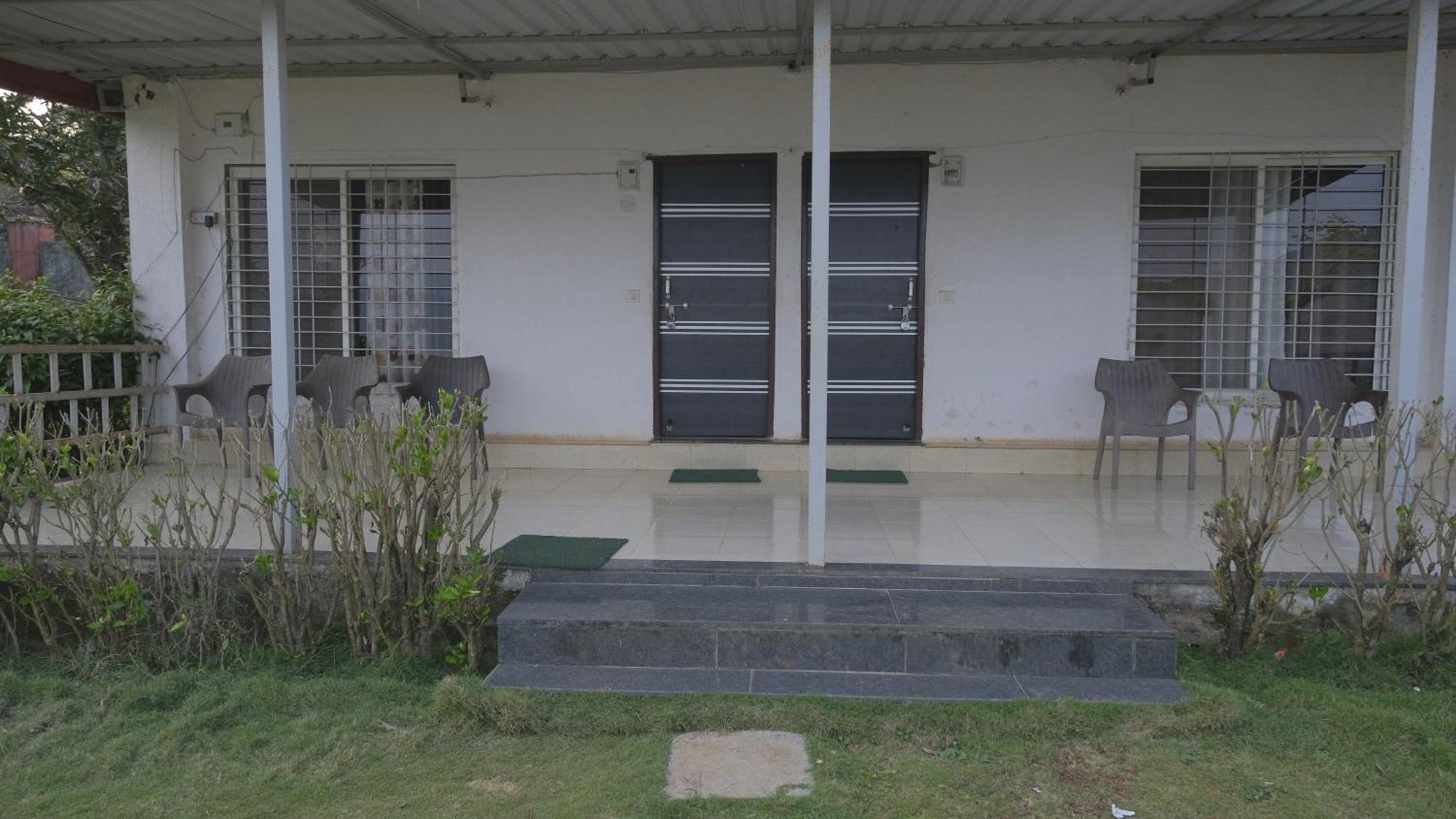 Swiss Lake Resort Lavasa Luaran gambar